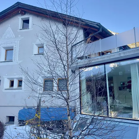 Alpine With Lounge - 10 Min From St Moritz Appartement