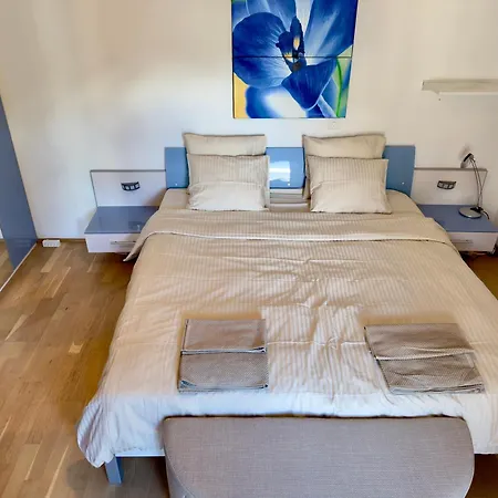 Appartement Alpine With Lounge - 10 Min From St Moritz La Punt-Chamues-ch